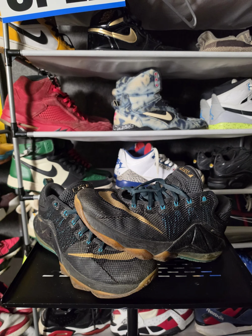 🔥 Nike Lebron 12 Carbon Fiber SVSM Men’s Size 11 Black Gold Low